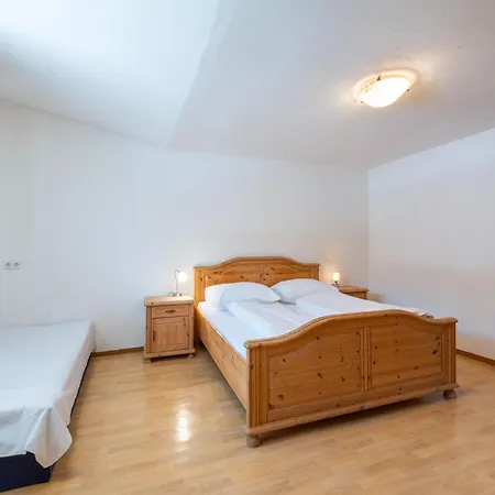 Prázdninový dům Apartment In Tyrol Near Ski Lift, Cleaning Included Fügen